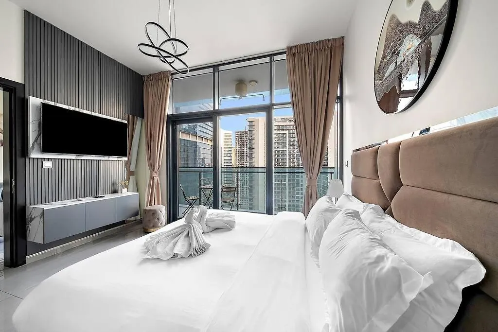 First Class 1Br Merano Cozy Retreat Dubai Apartment